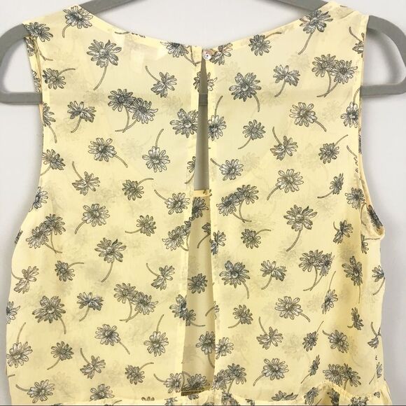 CHARMING CHARLIE | Yellow Sheer Floral Peplum Top - Picture 8 of 8